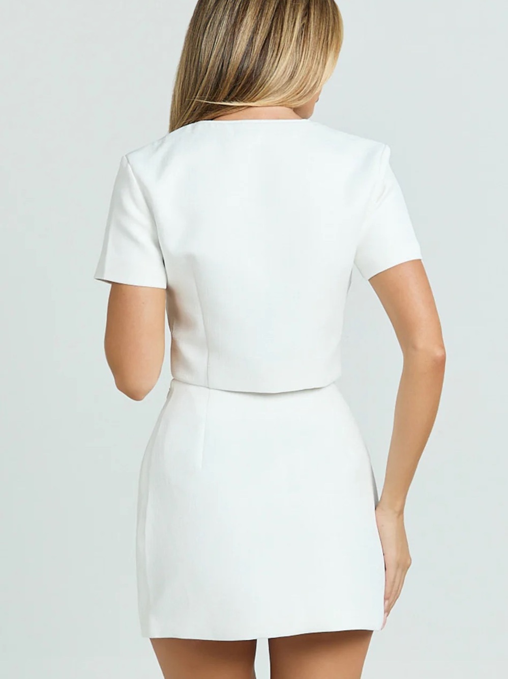 Boucle Cap Sleeve Crop Jacket And Fitted Mini Skirt Set In White - Picture 3 of 6